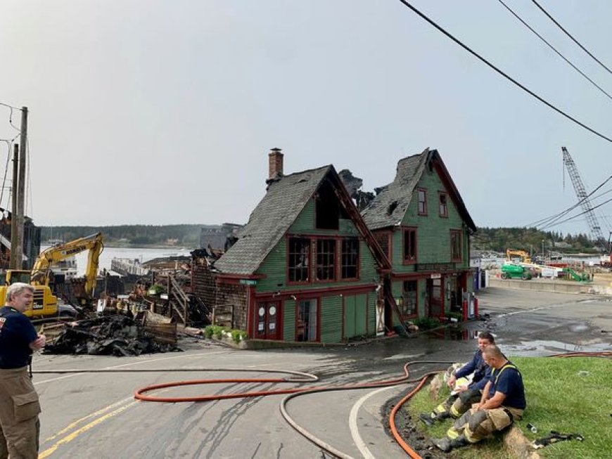 Maine blaze destroys historic buildings, paintings